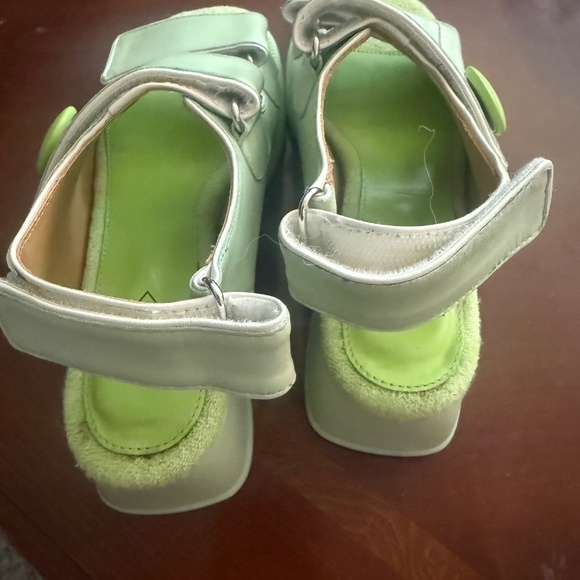 John Fluevog Green Neve Sandals - Picture 3 of 6